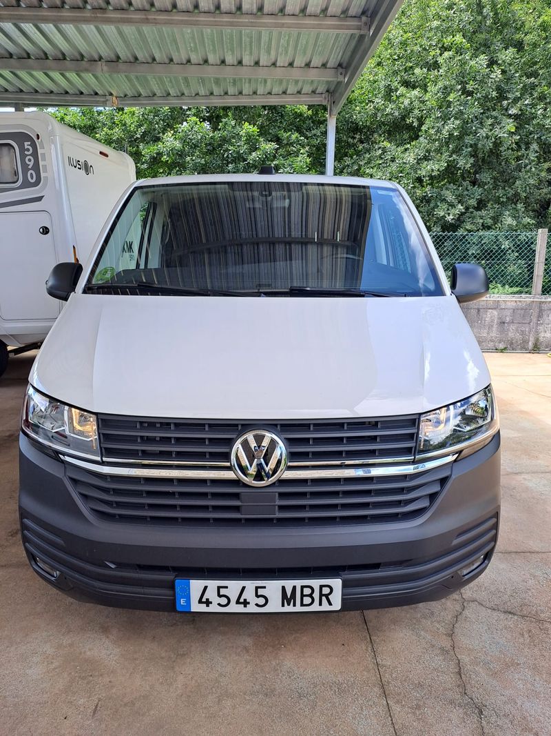 Volkswagen Caravelle 2022 - foto 1