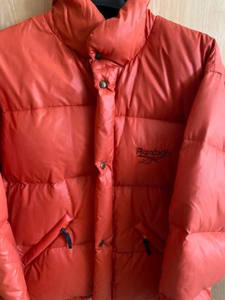 bonita chaqueta Reebok sin estrenar