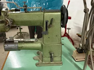 Maquina de coser ADLER 169-73