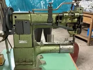 Maquina de coser ADLER 169-73