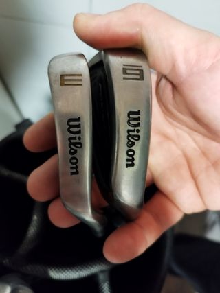 Bolsa con palos de golf