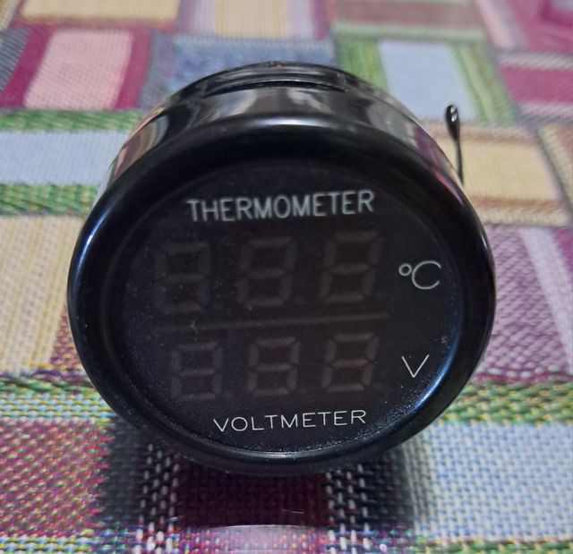 Varios electrónica e informática.