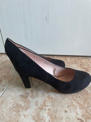 Zapatos negros tacon