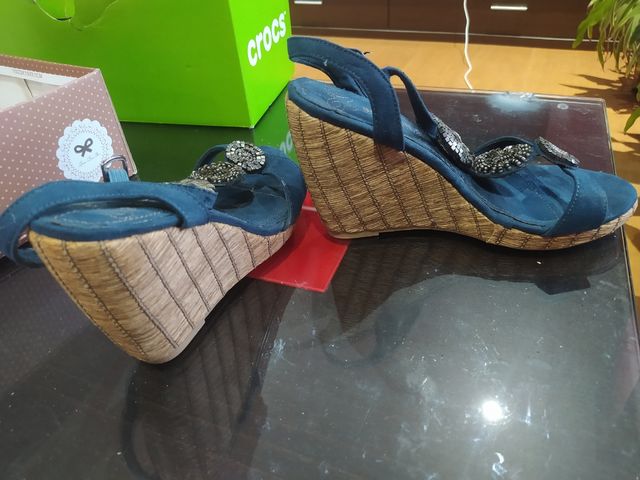 Sandalias con tacón 