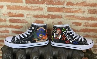 zapas falleras 
entra en @sandrydraws 