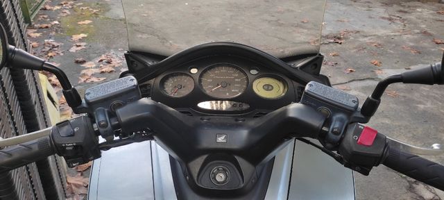 Honda silverwing 600cc