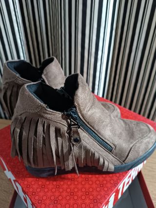 BOTINES CUÑA MARRÓN