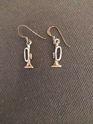 Pendientes trompeta