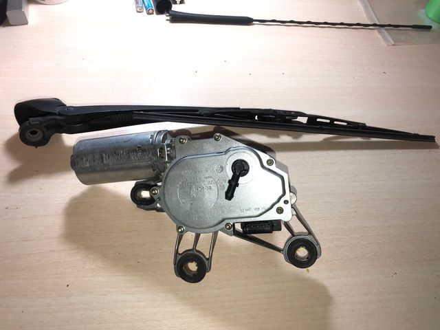 Motor limpia trasero golf 4