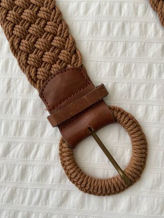 Cinturón ancho trenzado