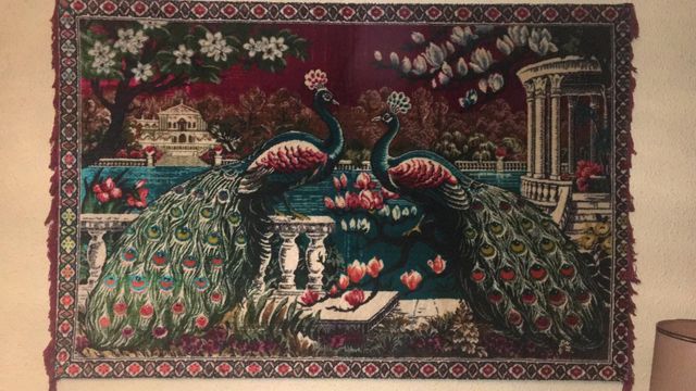 URGE VENTA. TAPIZ PERSA