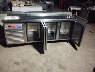 Veterina de ingredientes pizzería kebab