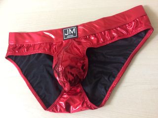 Slip color rojo brillante metalizado