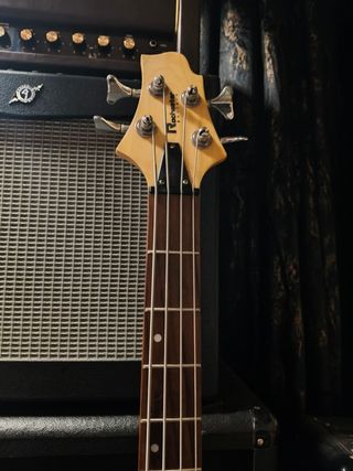 Bajo eléctrico rochester bass