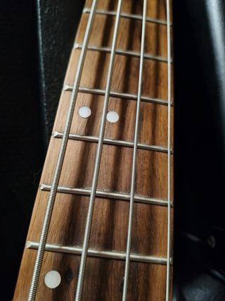 Bajo eléctrico rochester bass