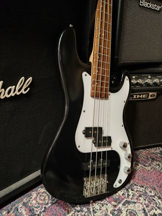 Bajo eléctrico rochester bass