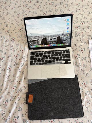 MacBook air 13(2020)