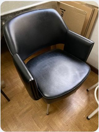 2 Sillas - Butacas cuero