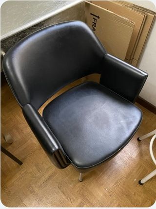 2 Sillas - Butacas cuero