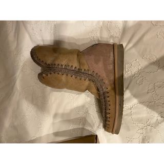 botas MOU con tacón interior