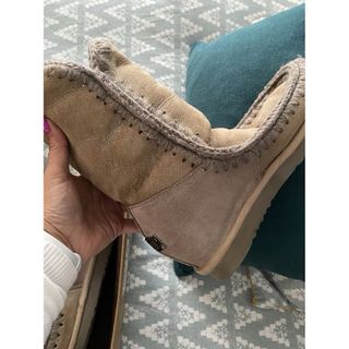 botas MOU con tacón interior