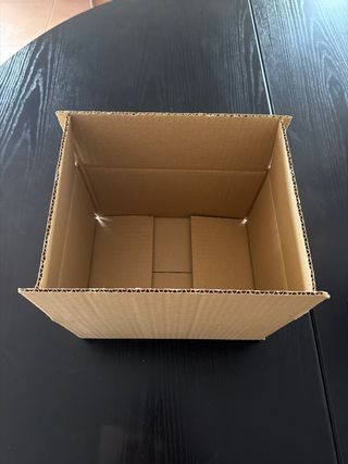 Caja de cartón SOLAPAS (28x21x14cm) CANAL SENCILLO