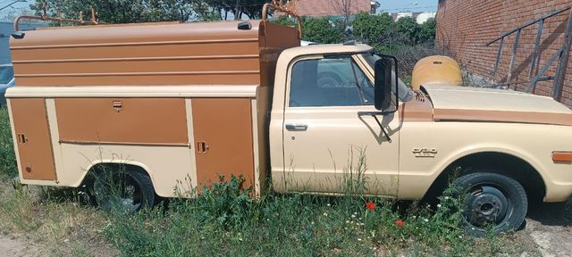 Alquiler camiones y furgonetas