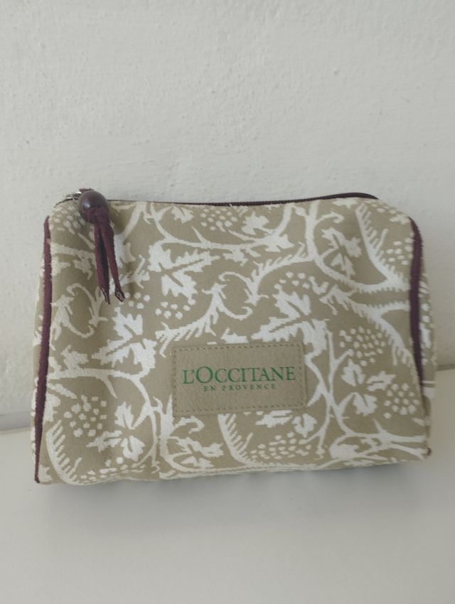 Pochette trucco L'Occitane