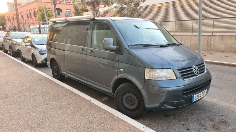 Volkswagen Caravelle 2004 - foto 1