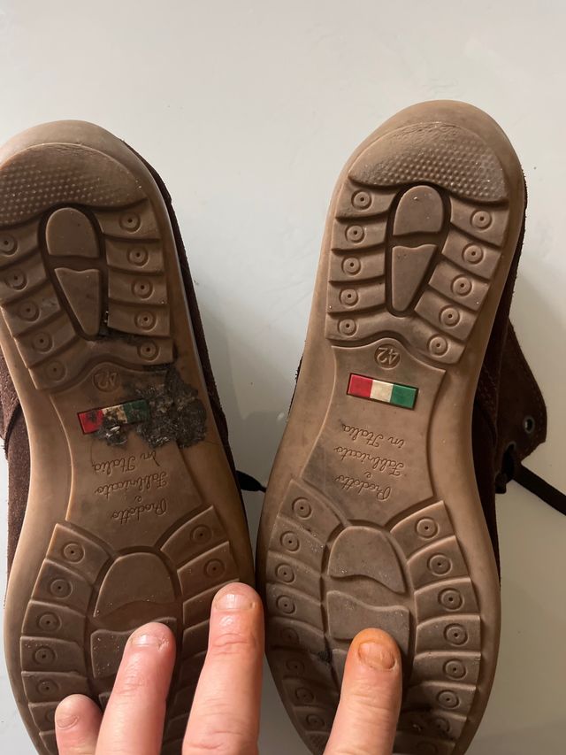 scarpe 42 scamosciate