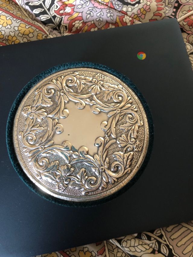 portagioie in velluto e argento