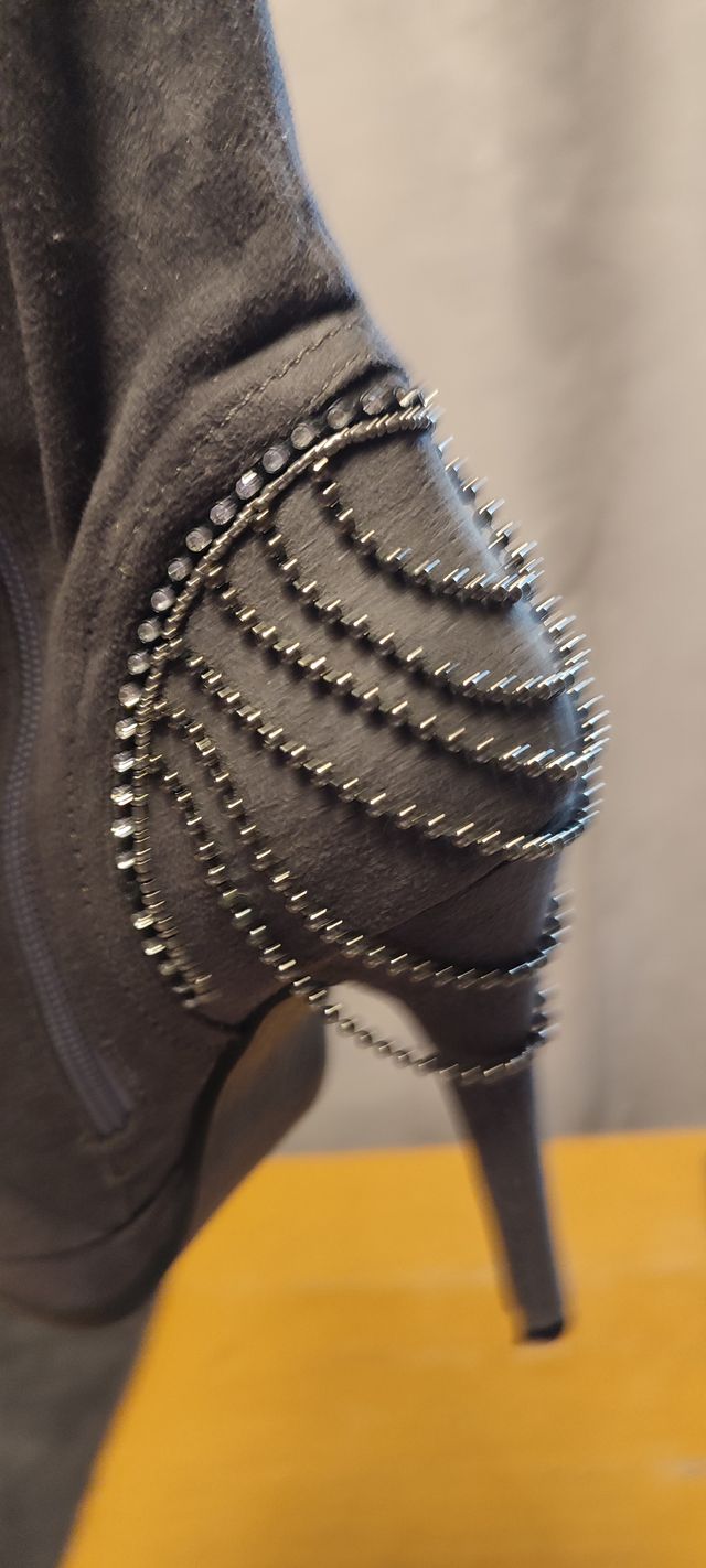 Botas cadenas gris mosqueteras T37