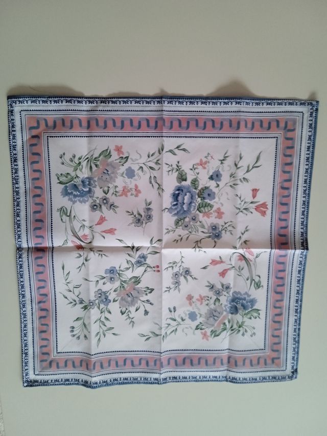 Mantel y 12 servilletas