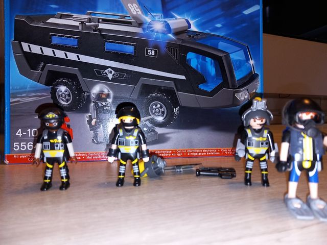 PLAYMOBIL CITY ACTION POLICIA.