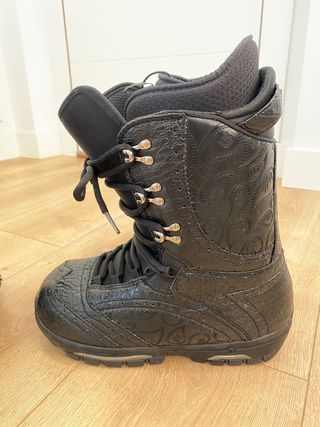 Botas de piel grabada de Snowboard marca Burton
