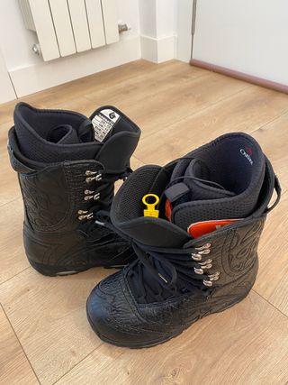 Botas de piel grabada de Snowboard marca Burton