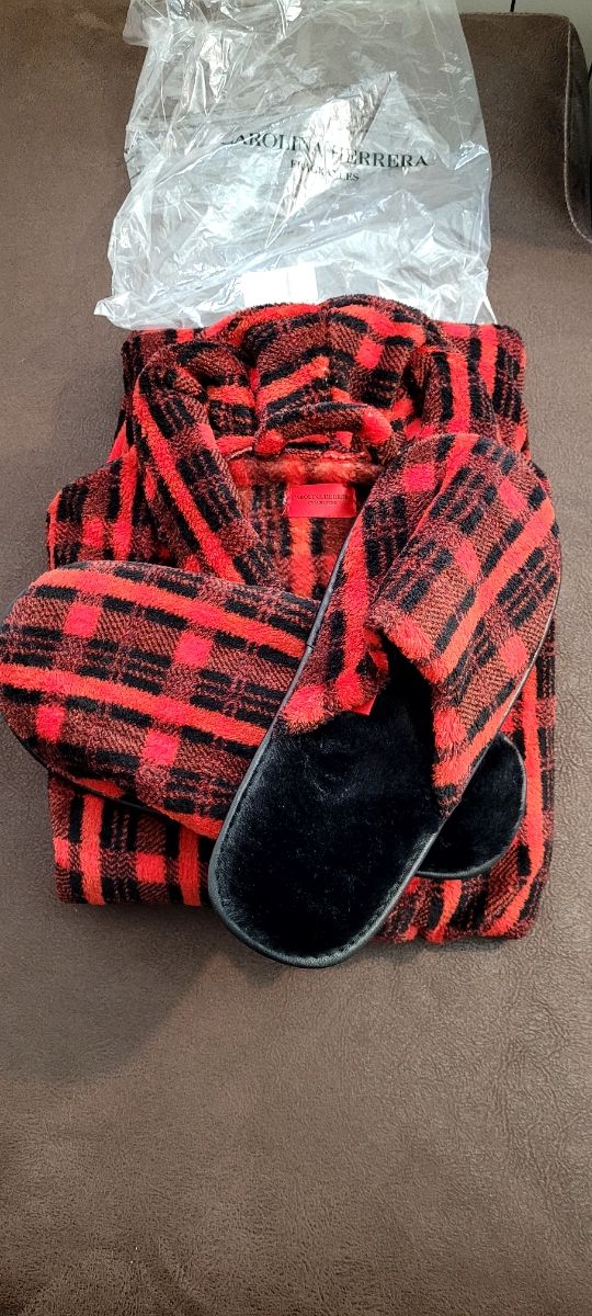 ALBORNOZ + ZAPATILLAS CAROLINA HERRERA