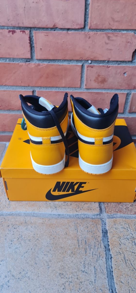 Nike Air Jordan High OG Taxi