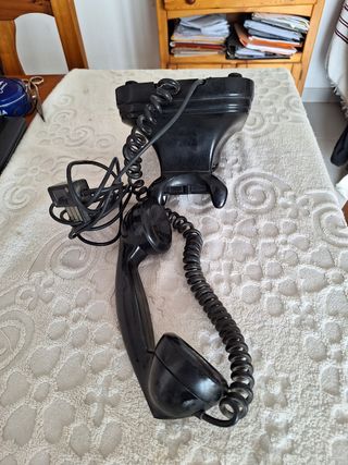 TELÉFONO BAQUELITA ANTIGUO