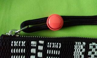 Bolso trenzado de Bimba Y Lola con etiqueta