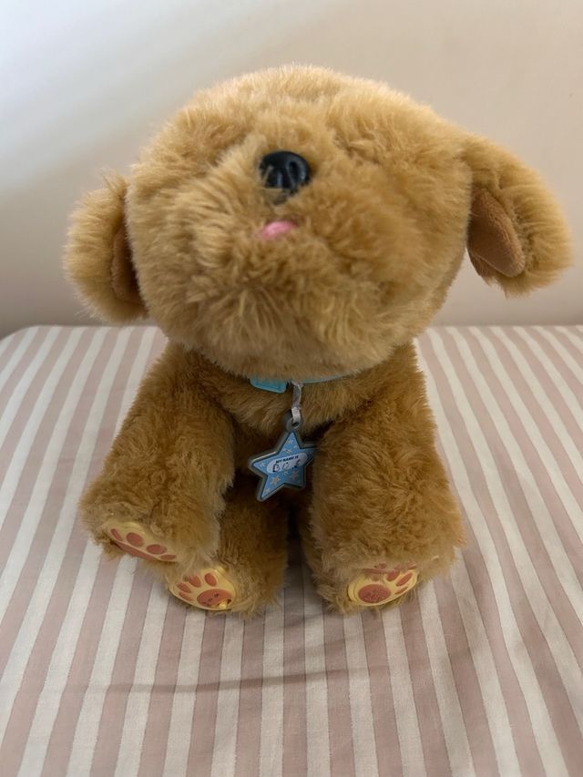 Sleepy Puppy - perro de peluche