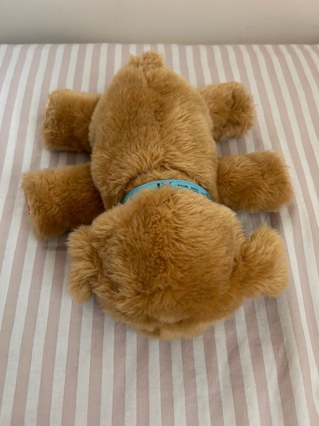 Sleepy Puppy - perro de peluche