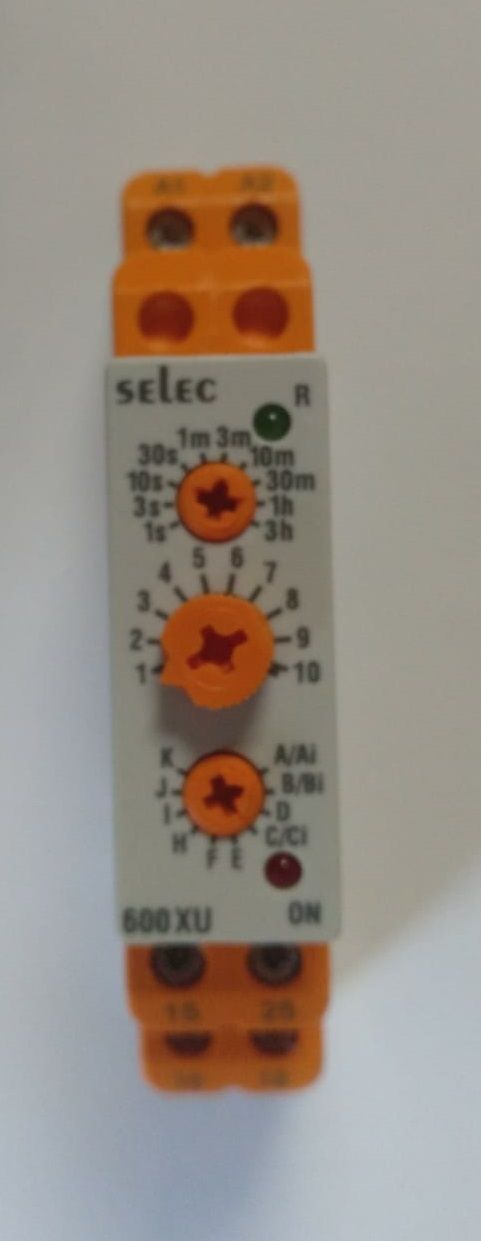 RELÉ DE TIEMPO O TEMPORIZADOR MULTIFUNCIÓN SELEC