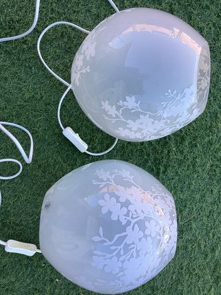 Dos lamparas de mesa