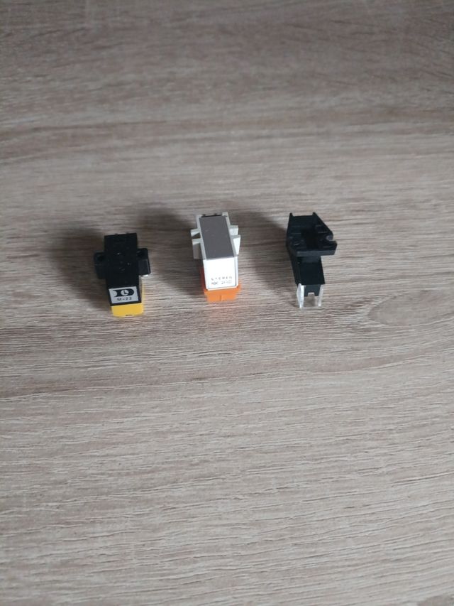 Lote de cápsula + dos cápsulas Shure para valerio 