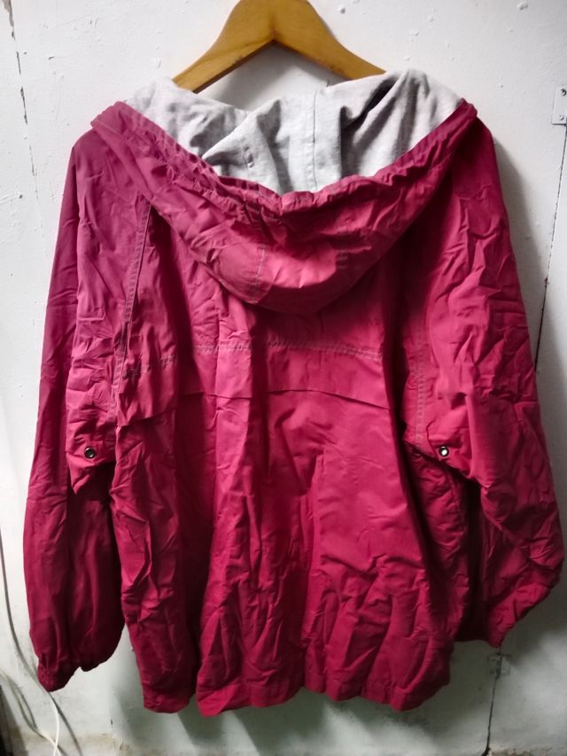 chaqueta anorak Karhu fucsia talla grande