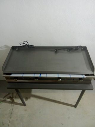 Plancha de acero eléctrica 100 cm