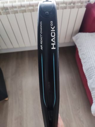 Pala de pádel bullpadel hack 03