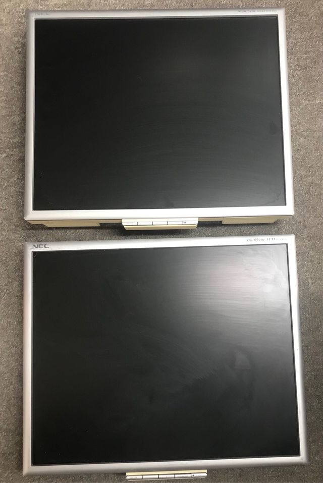 2x monitores NEC 19”