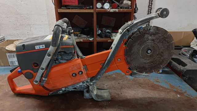 CORTADORA DE MUROS DE PROFUNDIDAD HUSQVARNA 2T